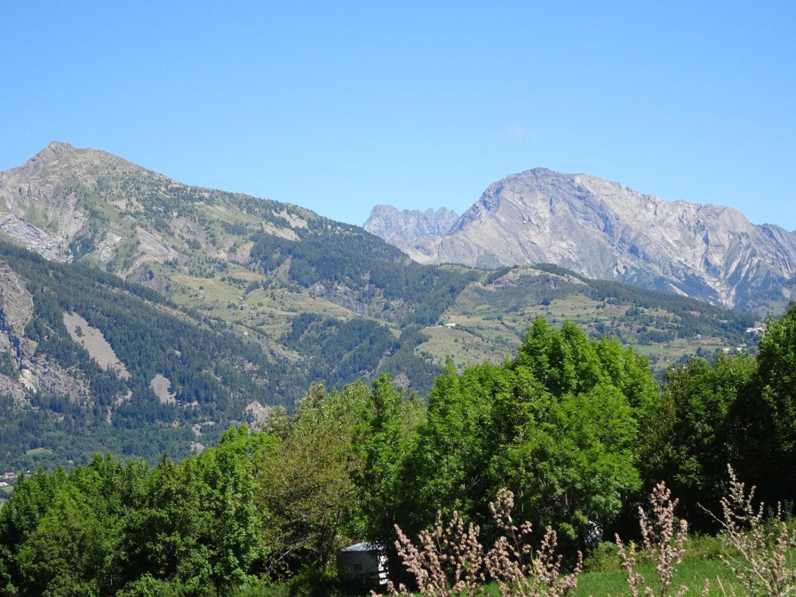 Les Gites De L'E.D.E. Saint-Leger-les-Melezes Exterior foto